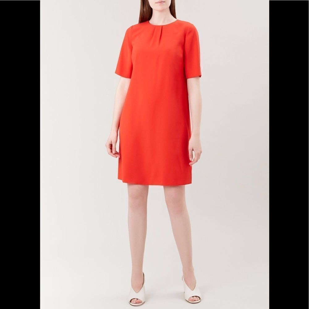 Classic Short-Sleeve Shift Dress in Bright Red